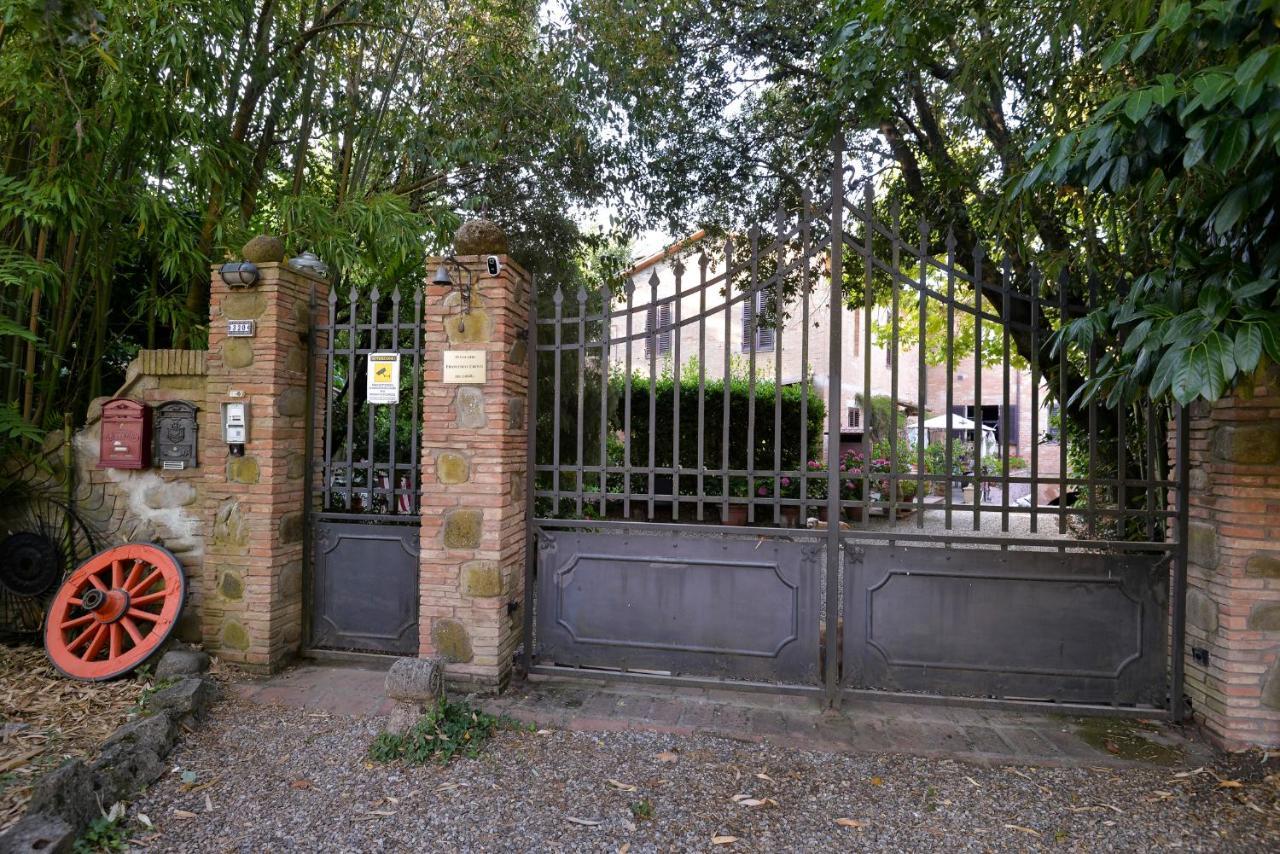 דירות Isola d'Arbia Loft In Antico Mulino מראה חיצוני תמונה